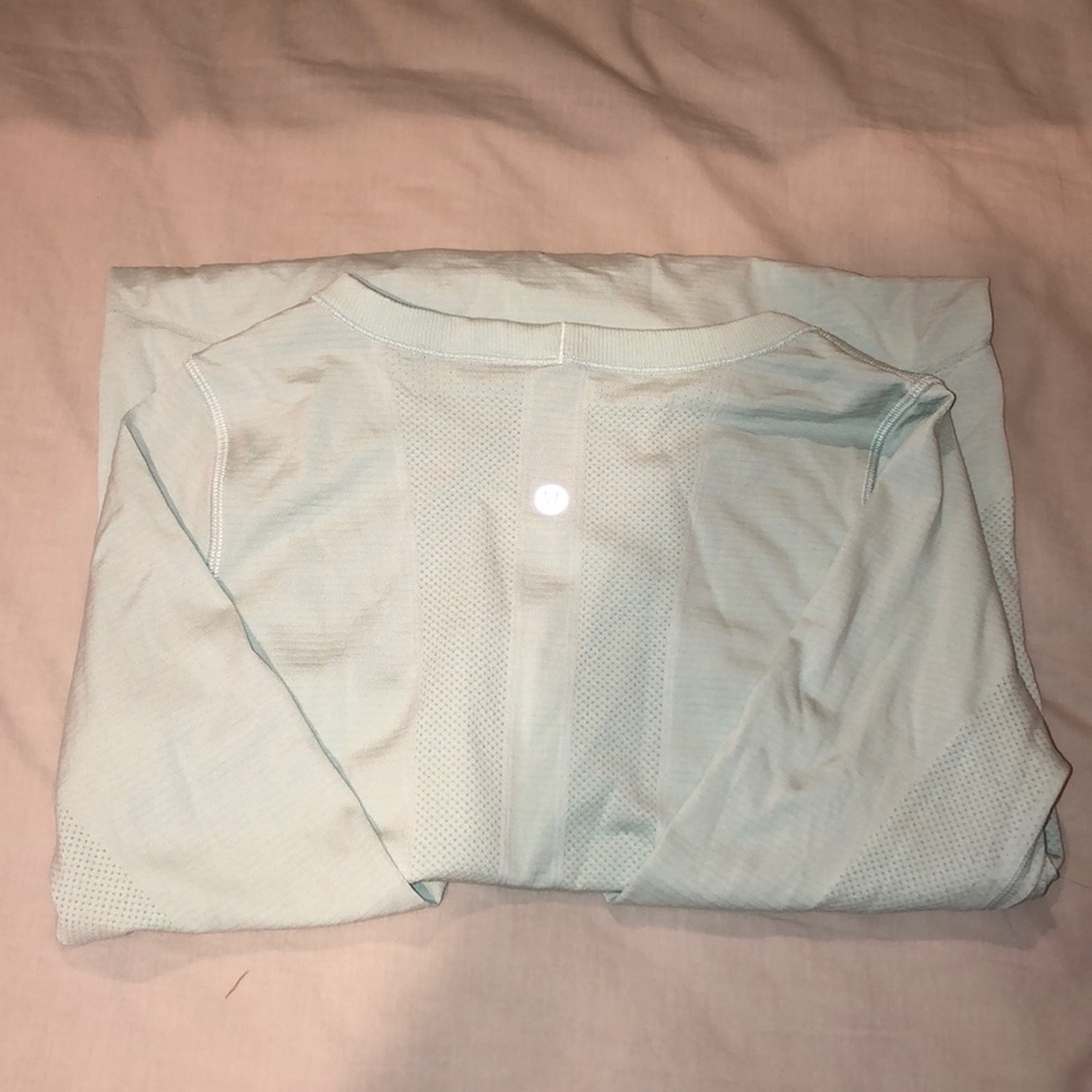Green long sleeve Lulu top